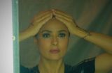 Сальма Хайек показала интимную татуировку на груди