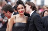 Как он ее любит: 20-летний Бруклин Бекхэм и его возлюбленная не скрывали нежных чувств на публике