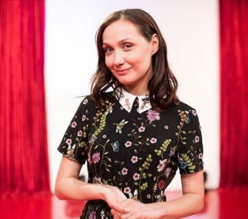 Евгения Власова впервые рассказала о своей болезни, поддержке коллег и мужчинах