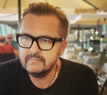Александр Пономарев
