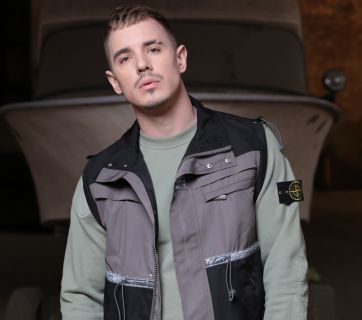OLEYNIK