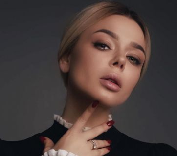 Алина Гросу