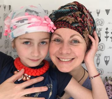Слава Фролова с детьми