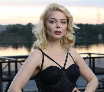 Аліна Гросу