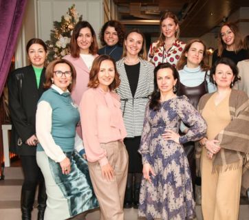 бранч Connecting Women