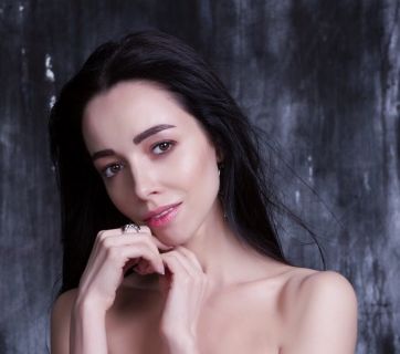 Екатерина Кухар рассказала о потери первого ребенка: "Я месяц не могла встать с кровати"
