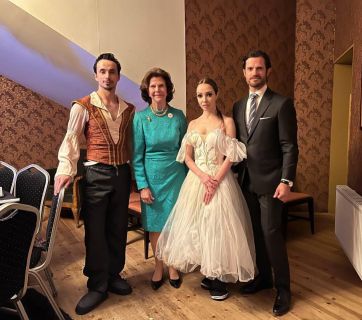 Кухар и Стоянов