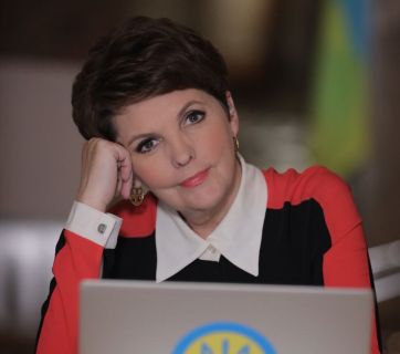 Олена Фроляк