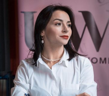 Илона Гвоздева
