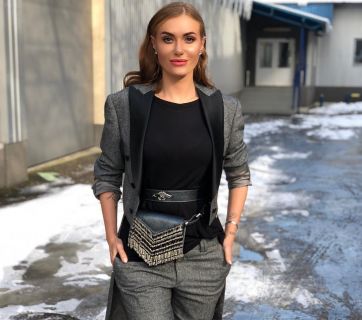 Не узнать! Рыженькая Слава из "Неангелов" стала блондинкой