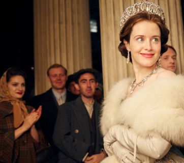 Кадр з серіалу "Корона"