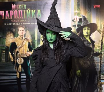 Як минула костюмована вечірка до прем’єри «Wicked: Чародійка. Частина 2»