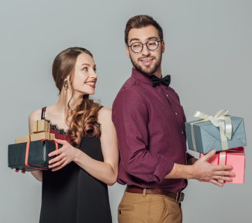 Где купить оригинальный подарок для пары