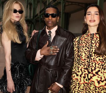 В первом ряду: кто из звезд пришел на показ Chanel в Париже