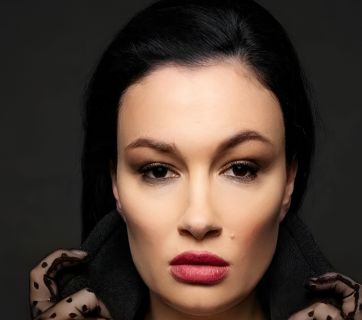 Анастасия Приходько и Оля Полякова