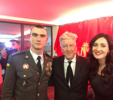 Дэвид Линч поддержал проект Viva Переможці и пожал руки ветеранам АТО