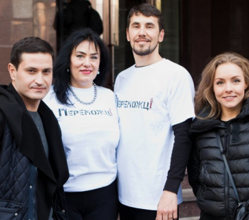 Олена Шоптенко, Ахтем Сеітаблаєв, Єгор Гордєєв та інші зірки провели танцювальну зарядку для благ