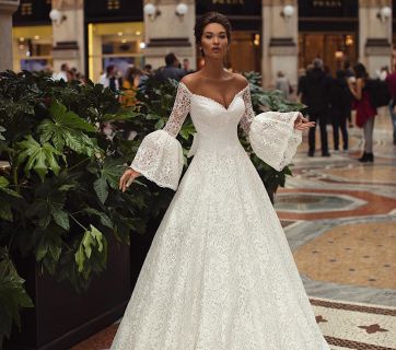 NOVIAS