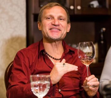 скрипка вино