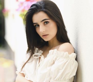 Анна Тринчер