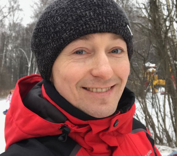 Сергей Безруков показал полуторагодовалую дочь Машу