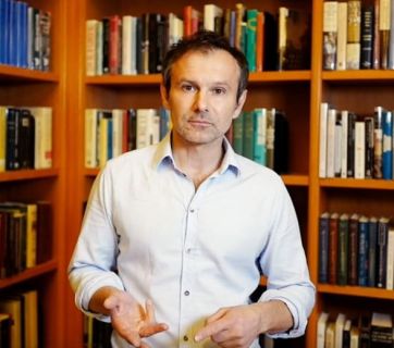 Святослав Вакарчук