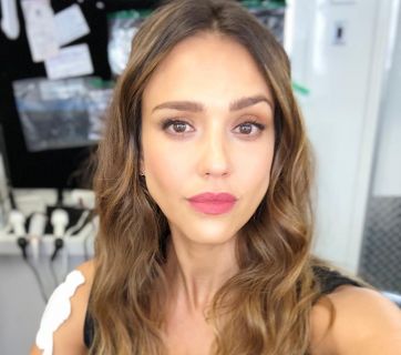 Джессика Альба