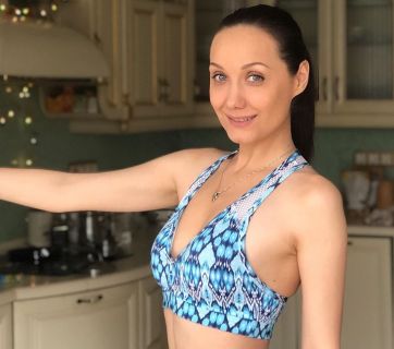 Евгения Власова