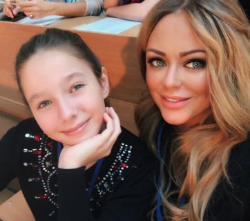 Юлия Началова с дочкой