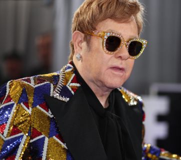 Gucci создадут костюмы для последнего тура Элтона Джона
