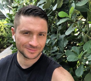 Сергей Лазарев