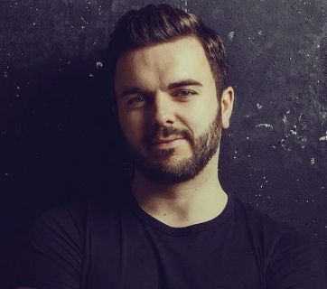 Григорий Решетник: "Сейчас мужчинам опасно проявлять инициативу в связи со секс-скандалами"