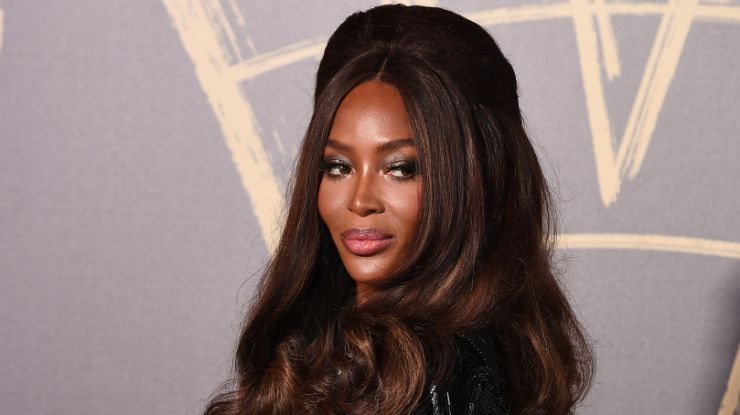 Наоми Кэмпбелл в прозрачном платье Thierry Mugler