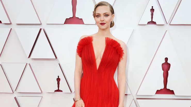 Аманда Сейфрид в платье Armani Prive на «Оскаре»