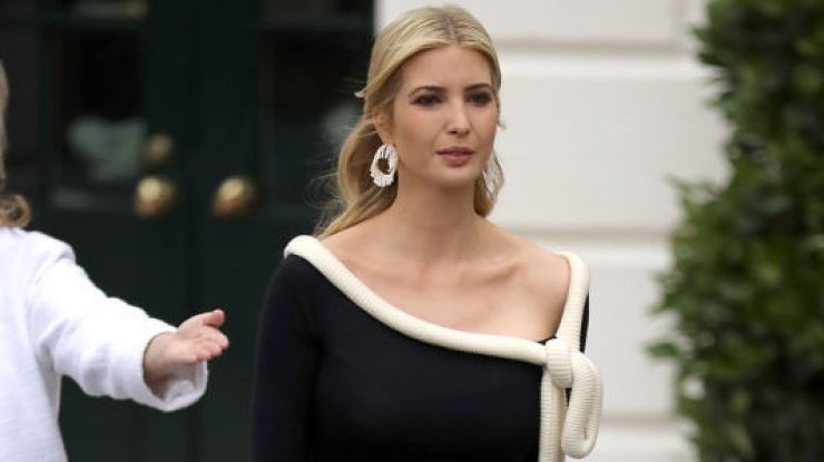 Иванка Трамп в элегантном вечернем платье из новой коллекции Oscar de la Renta