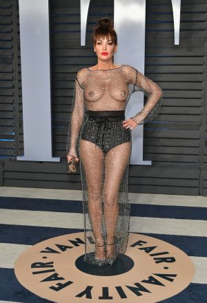 Как вы относитесь к подобному эпатажу?