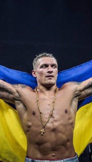 Александр Усик
