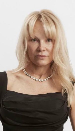 Памела Андерсон