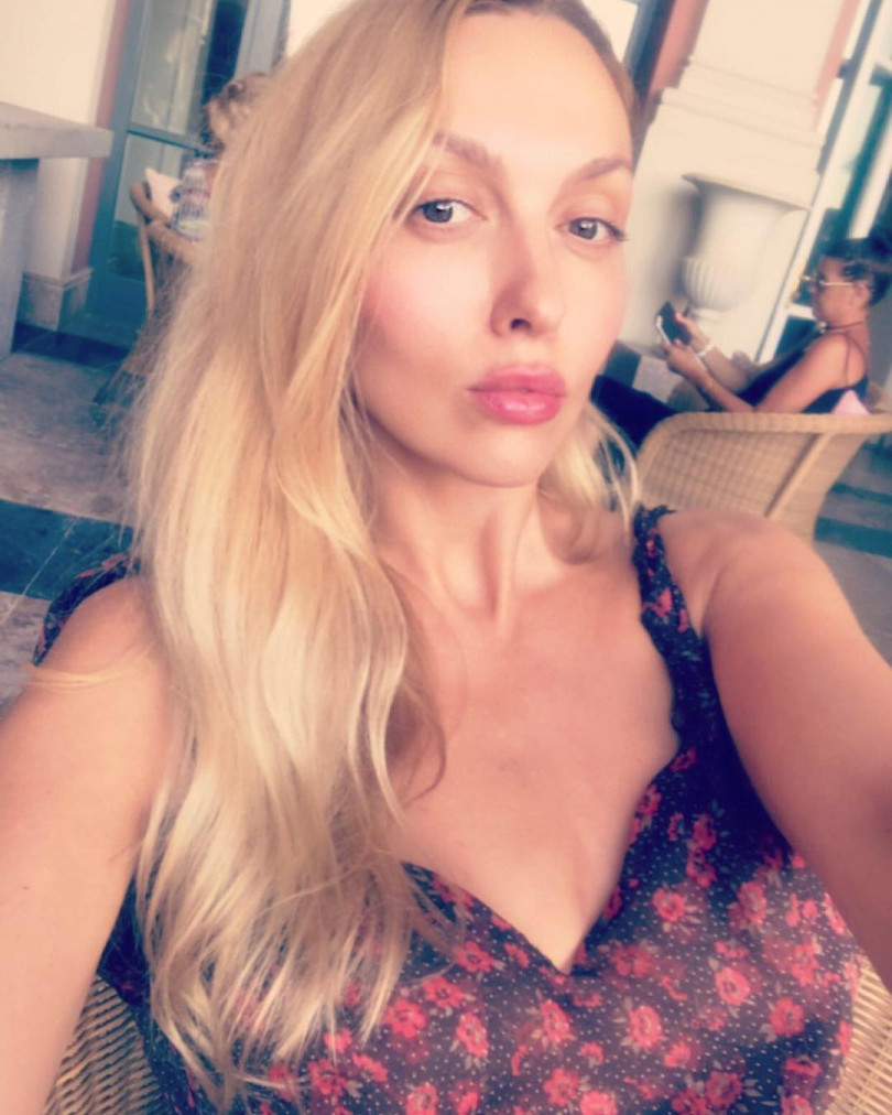 Оля Полякова