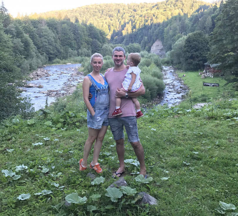 Тоня Матвиенко и Арсен Мирзоян с дочерью Ниной