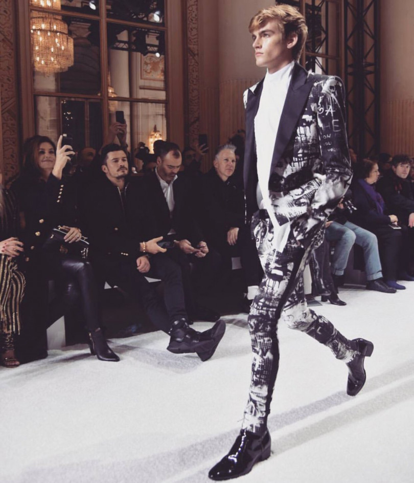 Орландо Блум и Синди Кроуфорд вместе посетили Неделю мужской моды в Париже