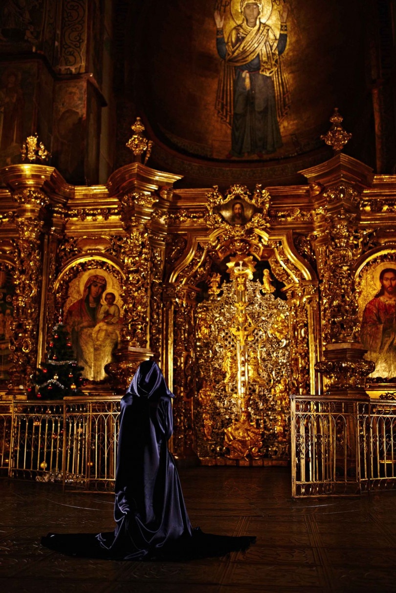 Руслана записала уникальную украинскую молитву