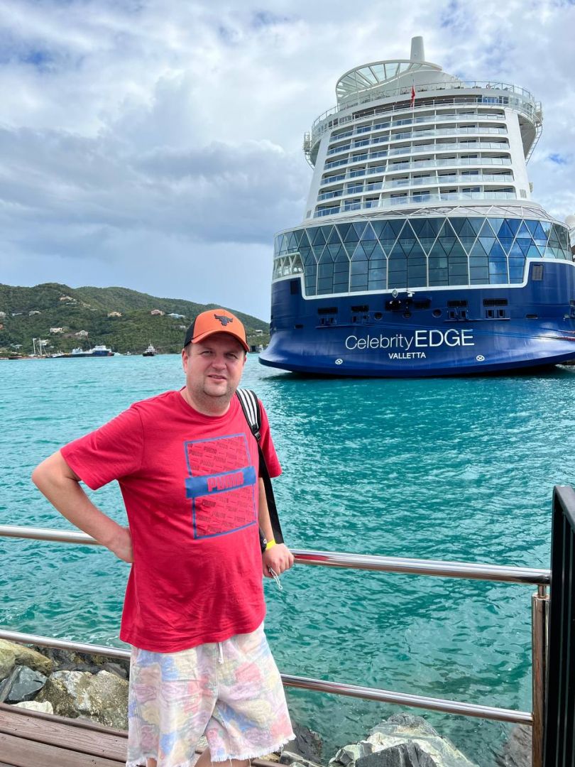 Виктор Бронюк отдыхает на Карибах