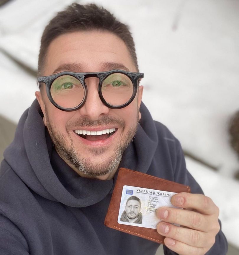 Алексей Суханов получил украинский паспорт