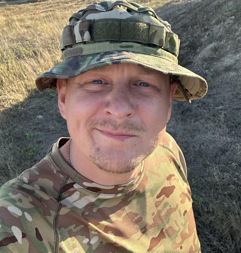 актор Михайло Досенко на війні