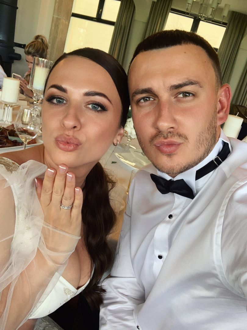 Ivan NAVI и его жена Романия