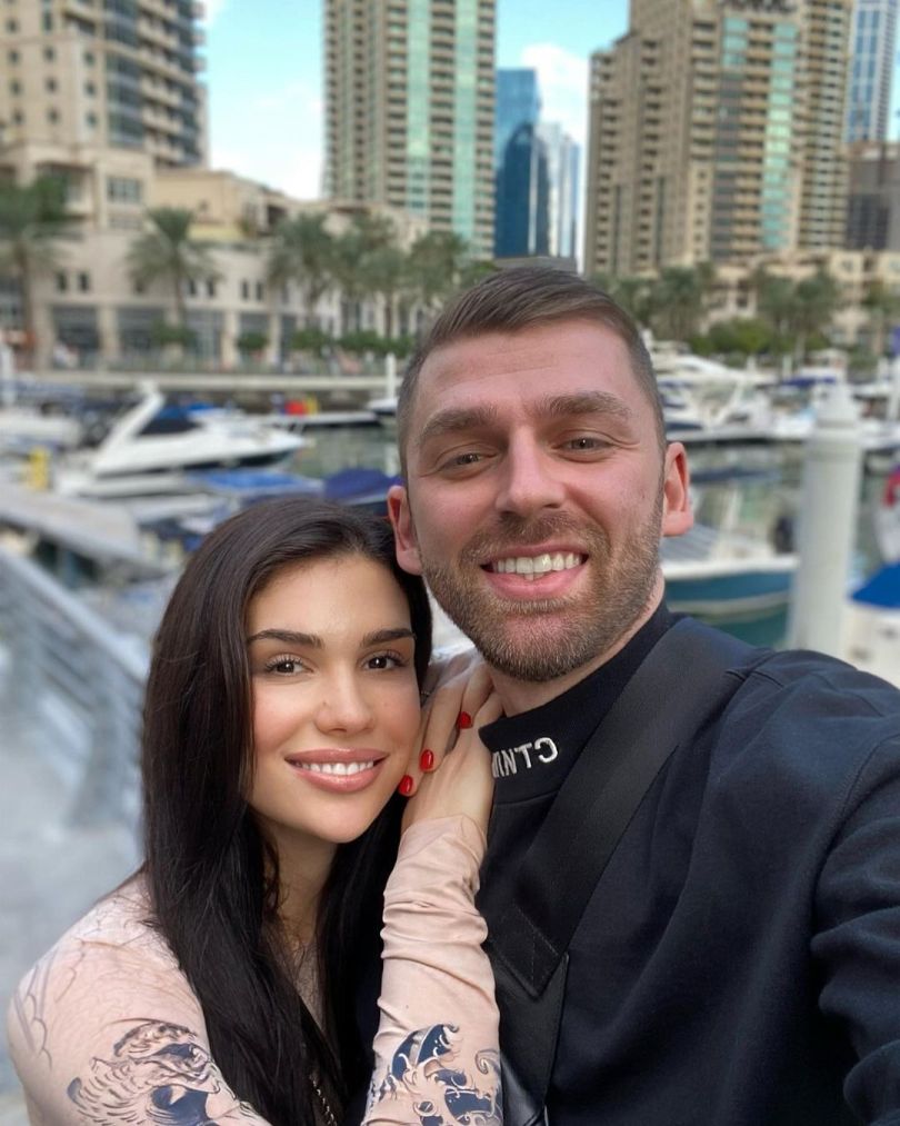 Андрій Рибак і його дівчина