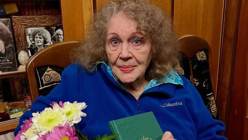 10 цитат Ліни Костенко, які змінили свідомість українців - Фото №1