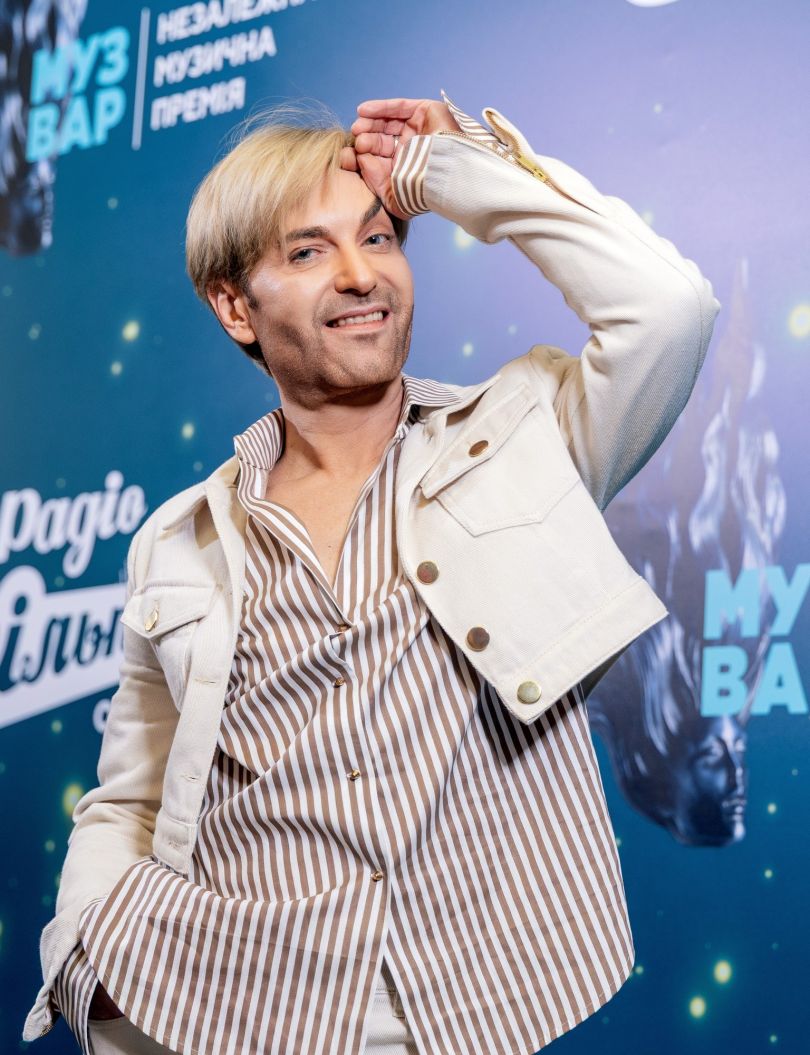 Переможці і зірковий хідник премії MUZVAR AWARDS: як це було - Фото №26