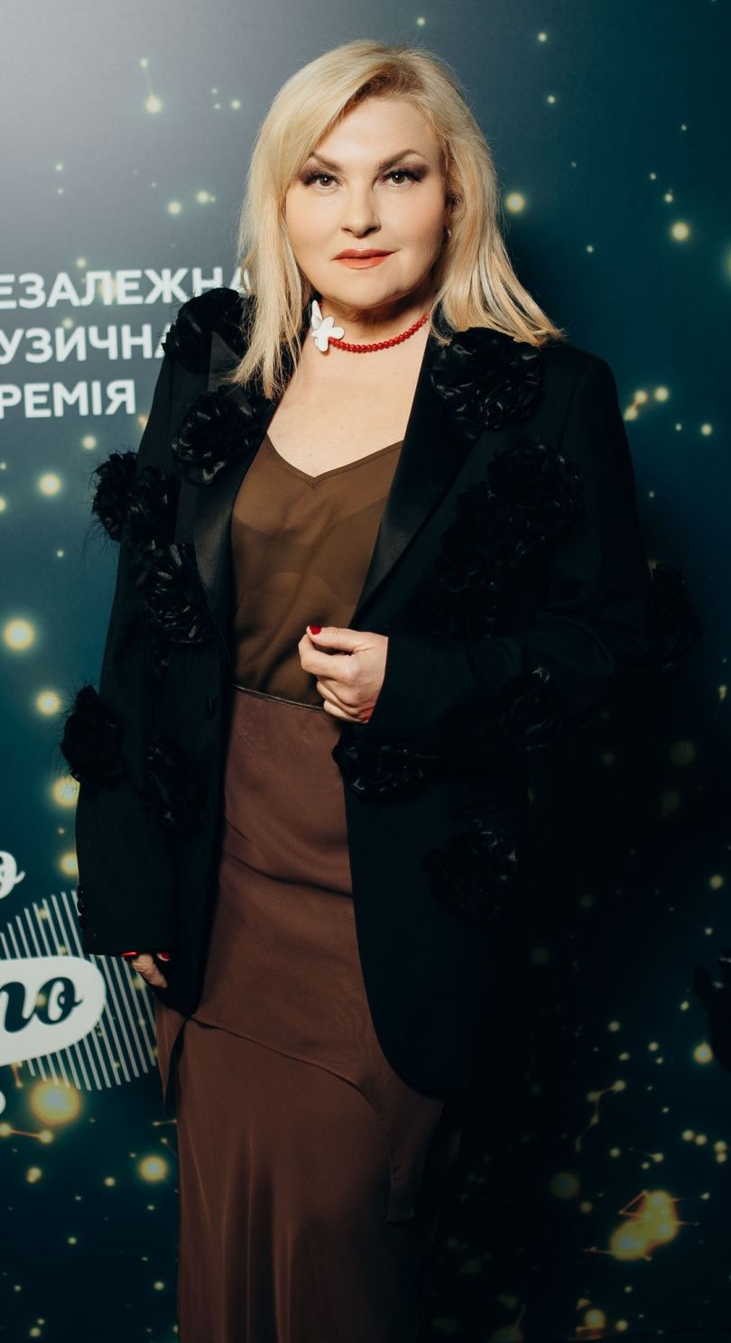 Переможці і зірковий хідник премії MUZVAR AWARDS: як це було - Фото №24